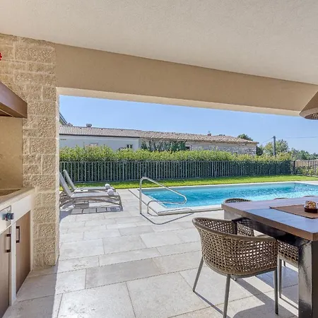 Blagdan Nova Vas (Porec)