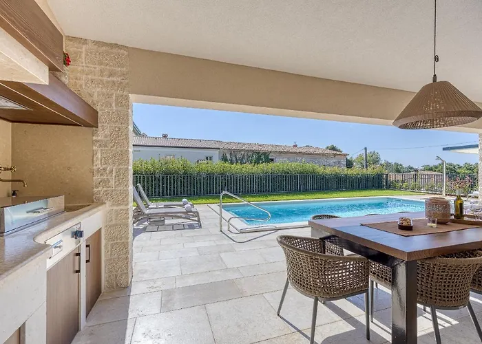 Blagdan Nova Vas (Porec)