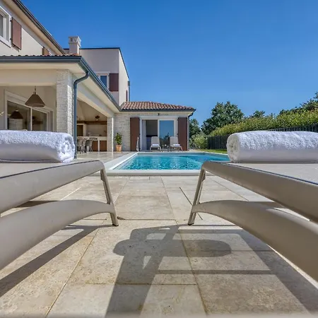 Villa Blagdan *